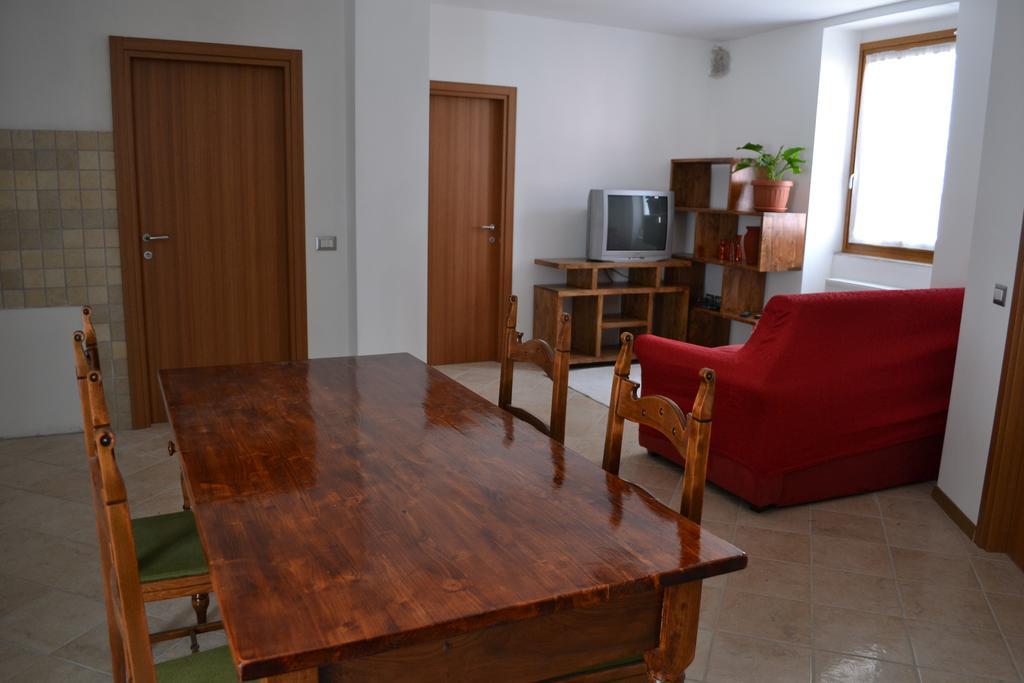 Casa Ledro Apartment Molina di Ledro Ruang foto